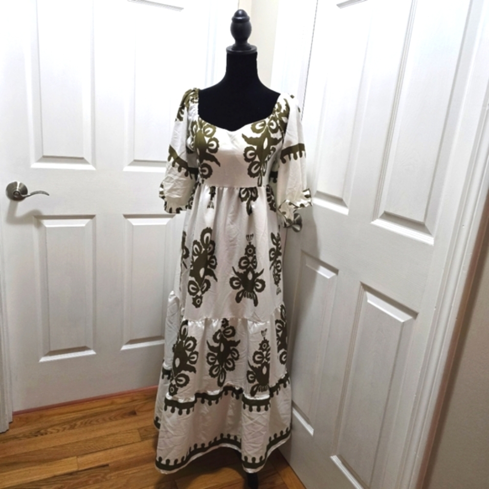 Chic White Maxi Sundress with Bishop Sleeves for Casual Wear